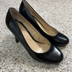 Women's Kelly & Katie Coderno Pumps Black Patent Heels Size 10W